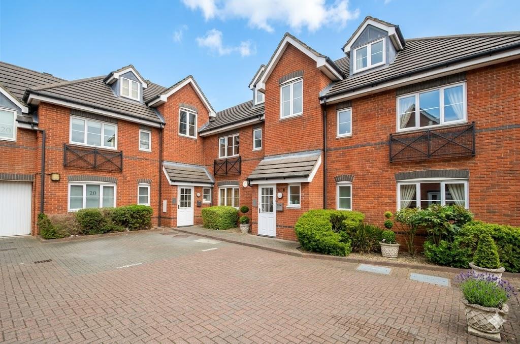 Bloomsbury Close, Mill Hill